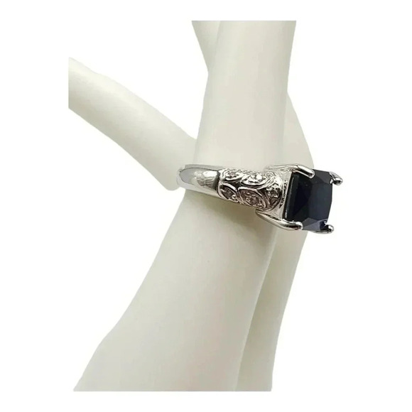 Square Shape Blue Faceted Crystal Victorian Style Ring Silver Tone Vintage Size6 - Picture 3 of 6